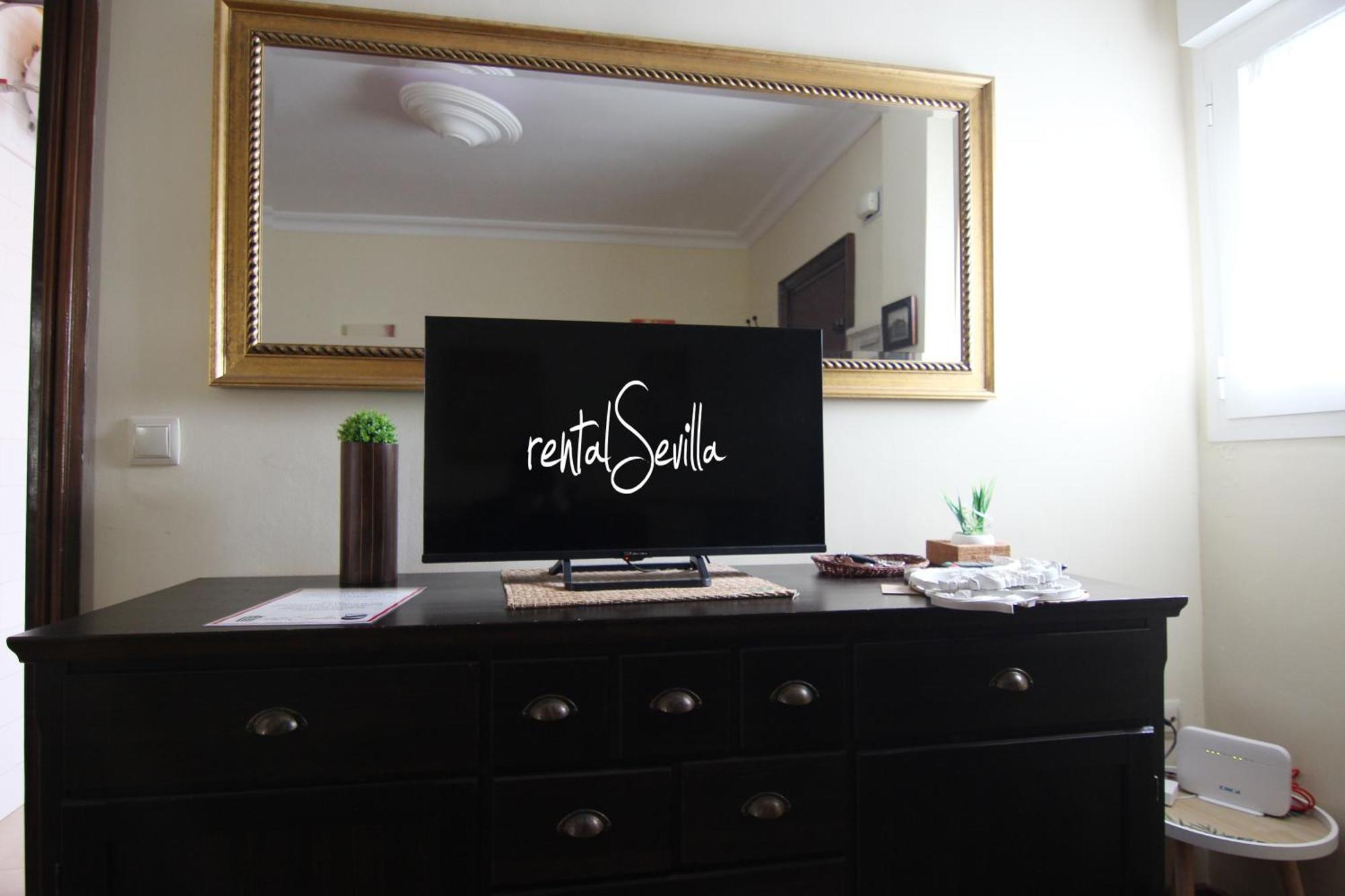 RentalSevilla Acogedor apartamento rodeado de palacios Exterior foto